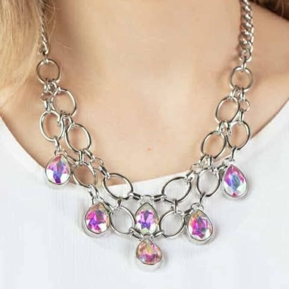 Paparazzi Silver Necklace with Pink Highlights